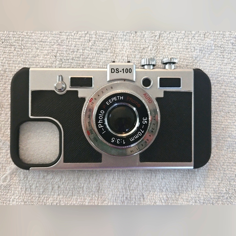 NWOT IPhone 14 digital camera 📷  phone case cover